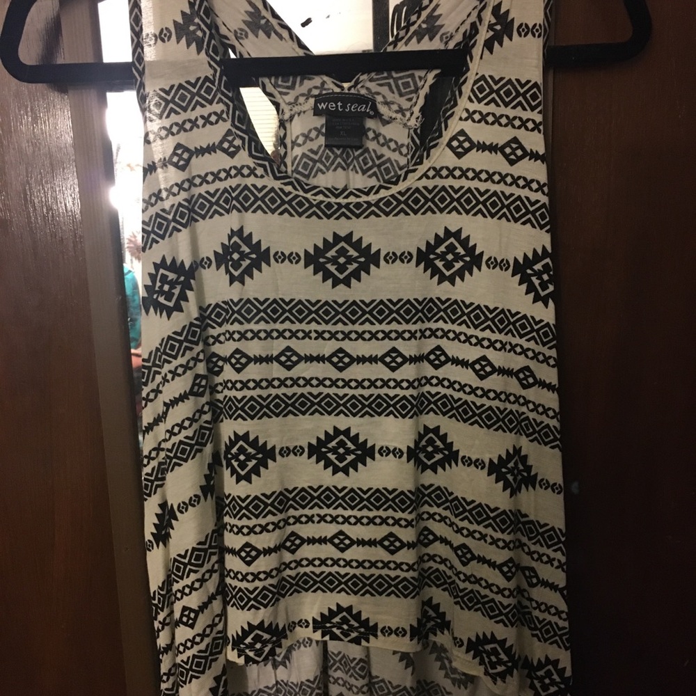 NWOT Aztec print tank top